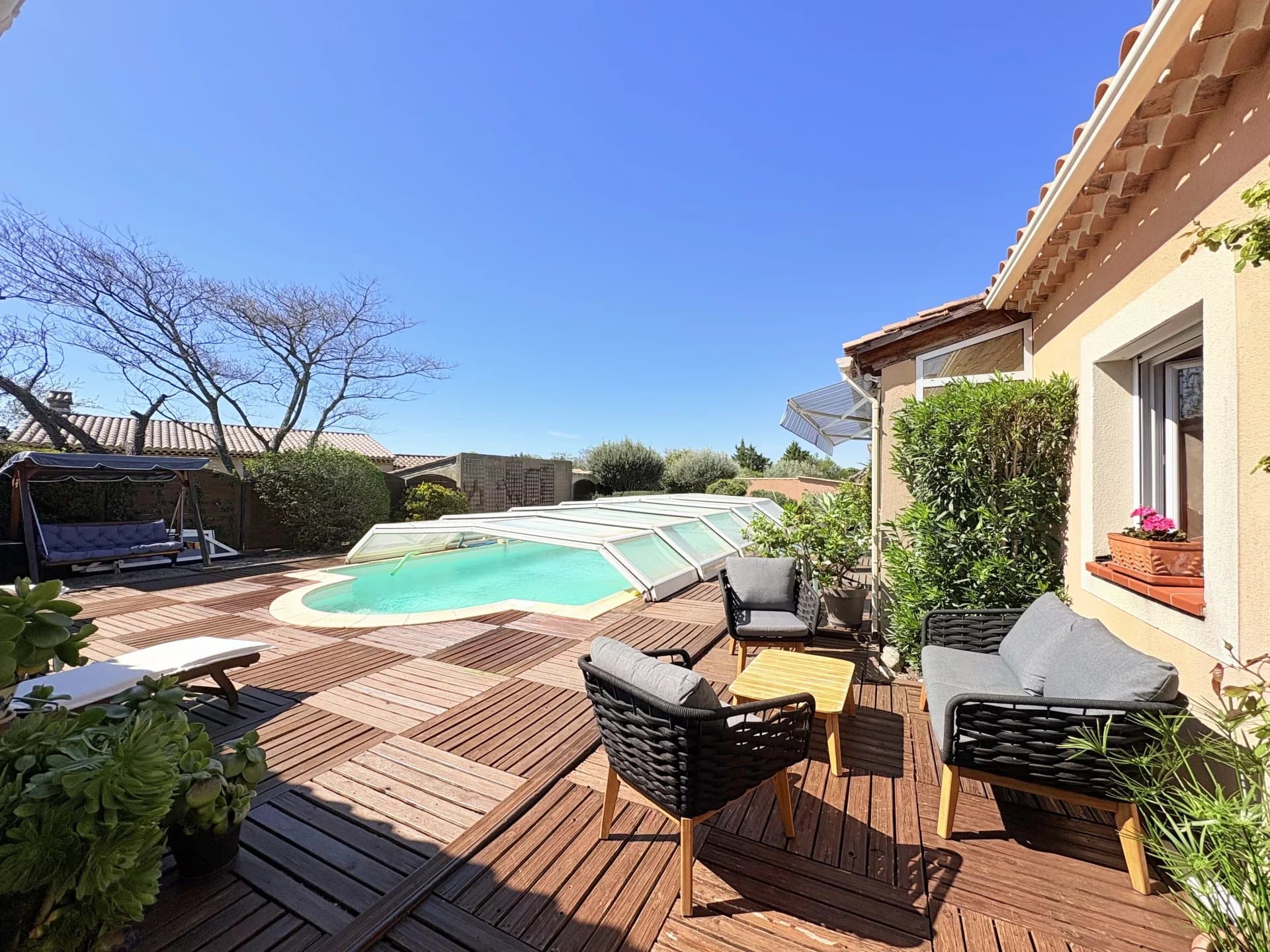 VILLA plain-pied 8 pièces 165m2 - 26790 TULETTE