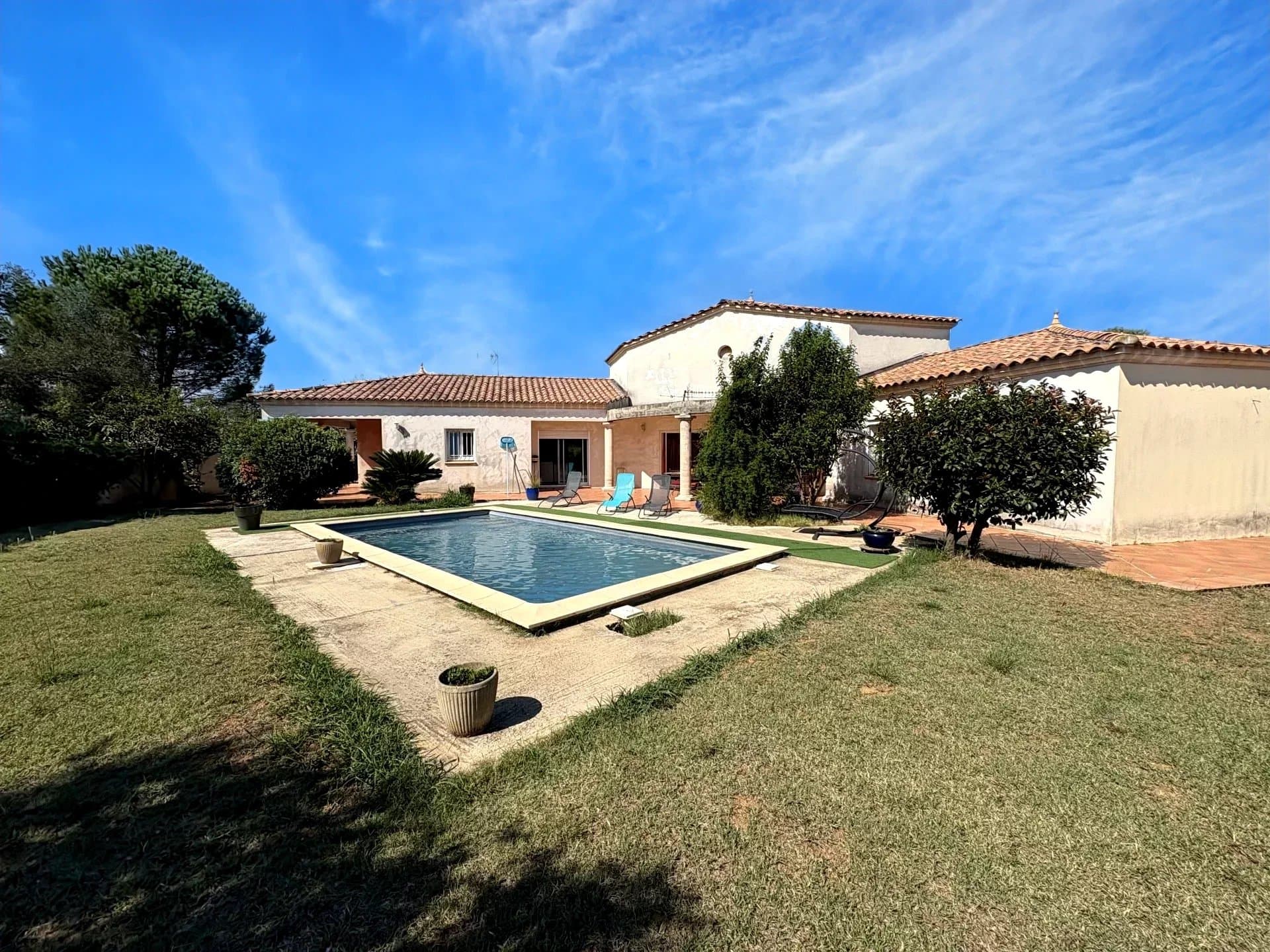 Maison 6 pièces 184 m² - 30510 Générac